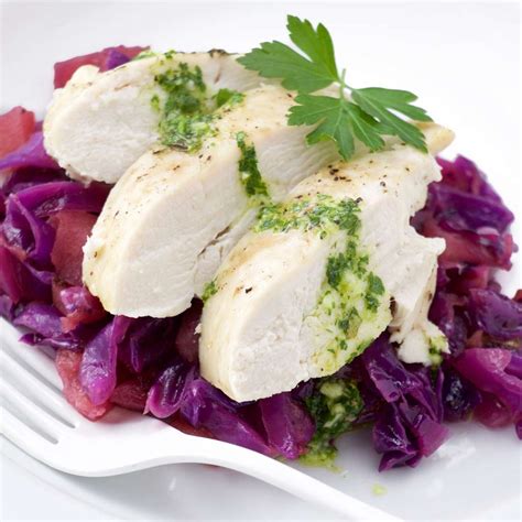 Chicken Breast on Braised Red Cabbage with Apples - The FoodOlic recipes