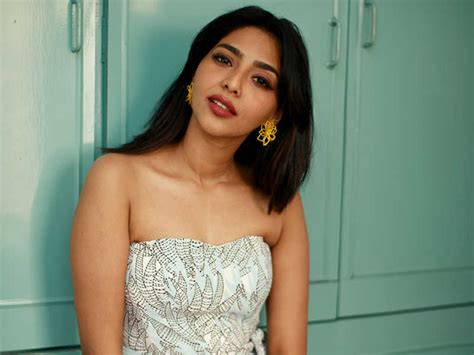 Aishwarya Lekshmi is all praise for Dhanush and Manju Warrier in Asuran ...