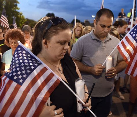Florida military town mourns Blue Angel's death | king5.com
