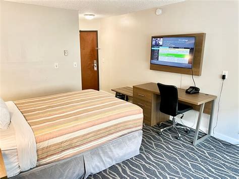 THE DUNES MOTEL (Hillsboro) - Hotel Reviews, Photos, Rate Comparison ...