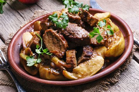 Slow Cooker Beef Tenderloin with New York Apples - New York Apple ...