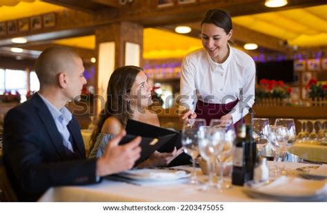 Waiter 的图像结果