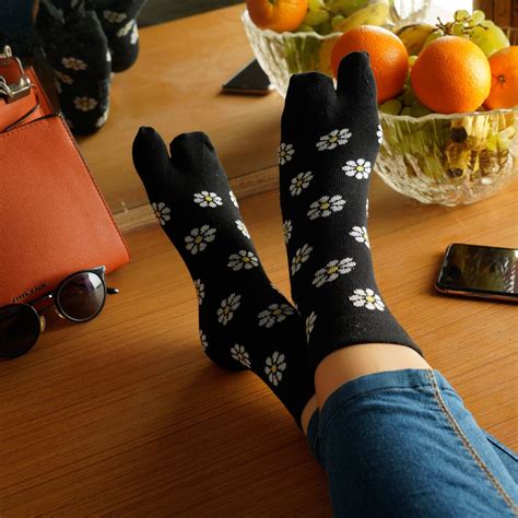 Women Socks – Page 8 – Next2Skin.in