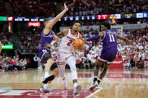 Wisconsin Badgers Men's Basketball - News, Scores & Highlights
