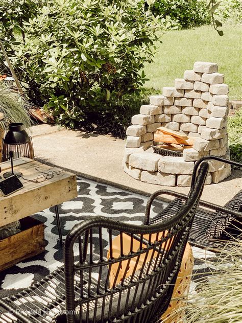 Simple Diy Outdoor Fireplace