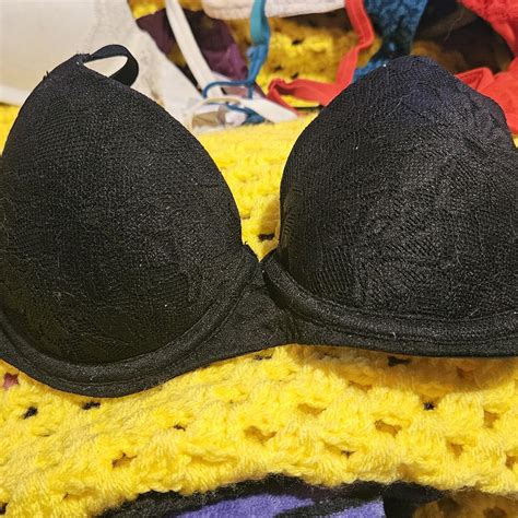 34 A Bra