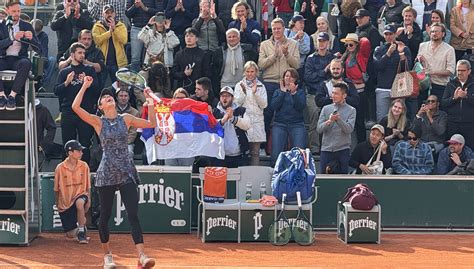 Rolan Garos šokirao – Olgi je svejedno VIDEO - Vesti - Tenis - B92 ...