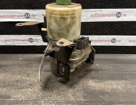 Power steering pump VW POLO (9N_), VW POLO Saloon (9A4, 9A2, 9N2, 9A6 ...