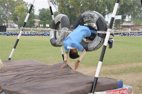 Obstacle Course Competition 的图像结果
