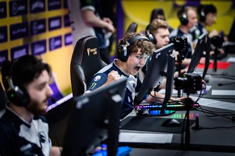 Liquid outclass Complexity to go 2-2 - Dust2.in