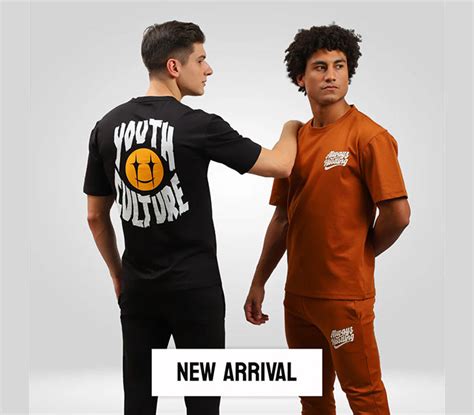 Men Cardigans | Buy Cardigans For Mens Online in India - Luxuria