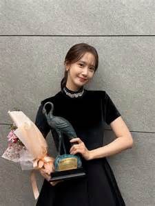Best Actress Award Winner Im Yoon-a, Serene Beauty in a Black Dress