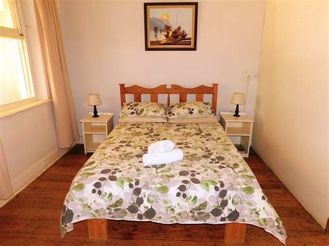 DE RUSTY FARM (De Rust) - Lodge Reviews, Photos, Rate Comparison ...