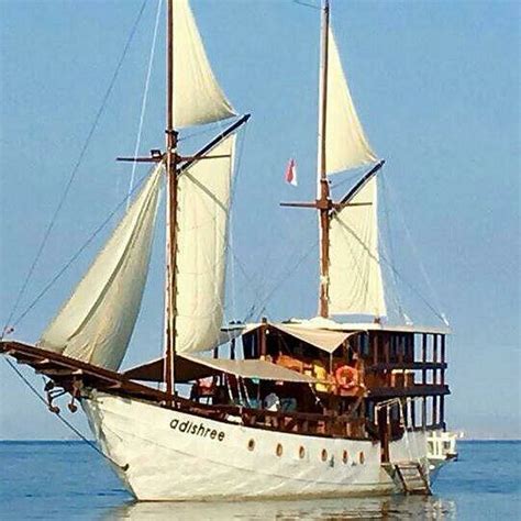 KOMODO AMIGO TOUR - All You Need to Know BEFORE You Go (with Photos ...