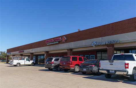 Rufe Snow Plaza - TY Commercial Group, Inc.