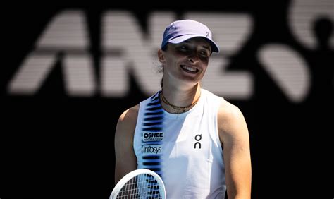 Iga Swiatek practises with two-time Grand Slam finalist ahead of the ...