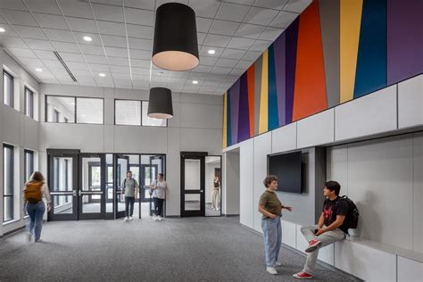 Escuela Secundaria Madison East Profile For Madison East High School