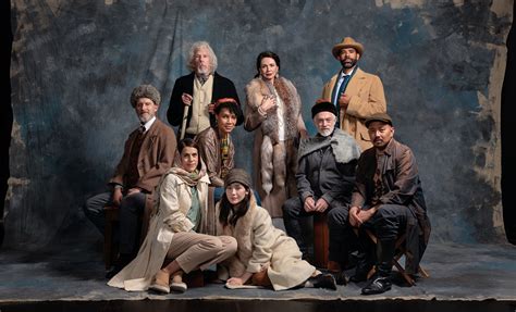 Local teacher goes viral after Khloé Kardashian’s flirty comment