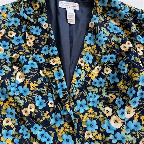 Liz Claiborne Corduroy Blazer-Bust 50 – Outdated