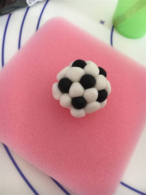 Fondant Human Figures Football 的图像结果