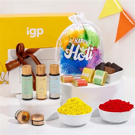 Holi 2025 Gift Ideas: 7+ Budget-Friendly Hampers for Buddies | Herzindagi