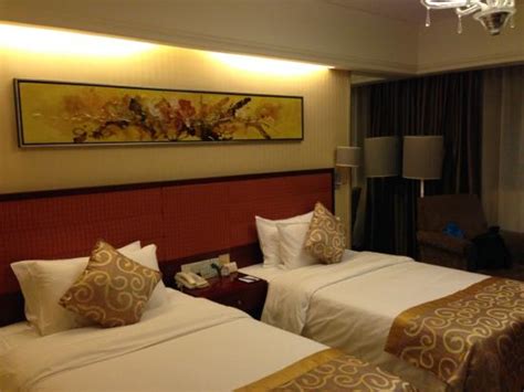 JINFENG INTERNATIONAL HOTEL (Liyang) - Hotel Reviews, Photos, Rate ...