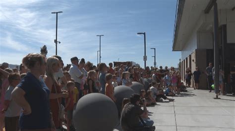 Desert Sky Elementary welcomes students for the first time Tuesday