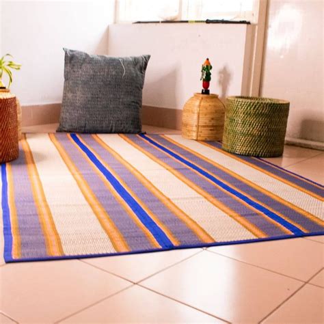 Madurkathi Grass Mat – Medium 3-Fold in Black, Blue & Maroon