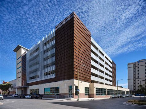 Bexar County Nueva Parking Garage - Joeris General Contractors