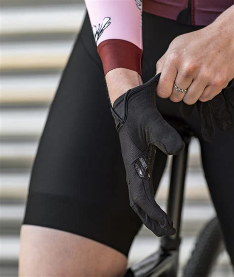 Five perfect Christmas gifts for avid cycling fans | Ridley