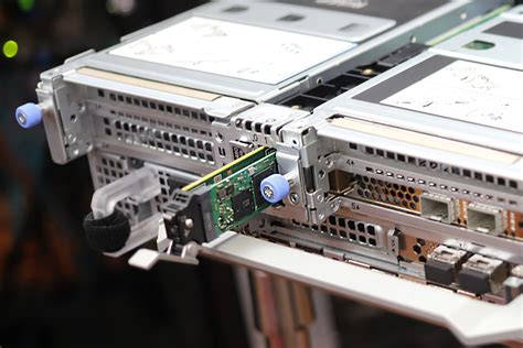 Trên tay máy chủ Dell EMC PowerEdge R750 mới ra mắt - Blog BizCloud