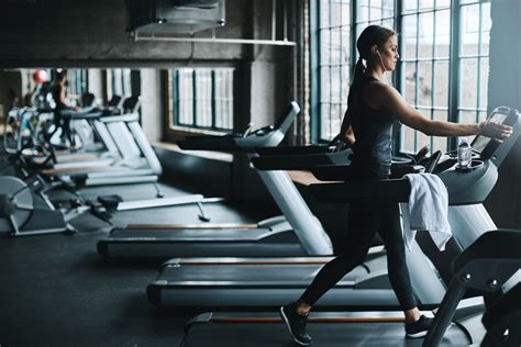 How Far Is 100 Meters On A Treadmill | Runningshorts