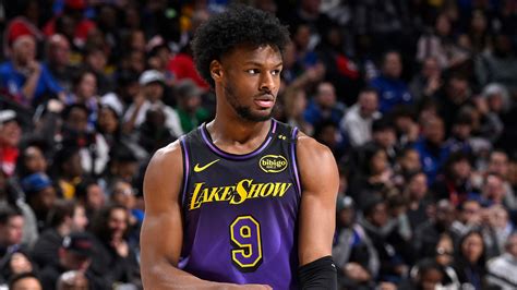 Bronny James receives big ovations during Lakers' road win in ...