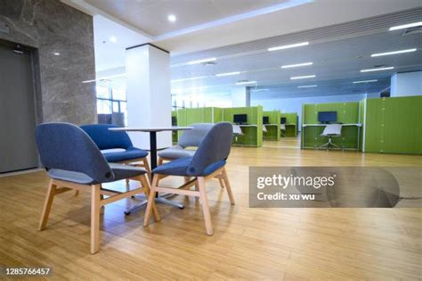 Computer Library Modern 的图像结果