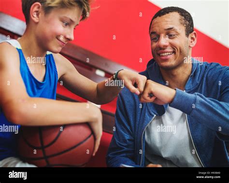 Teamwork Basketball 的图像结果