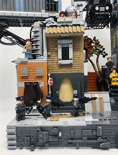 LEGO Bank Robbery 的图像结果