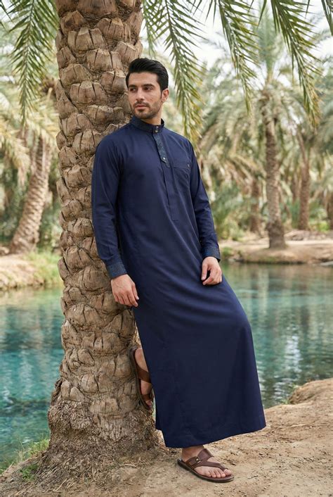 Premium Handcrafted Thobes for Every Occasion – Al Noor