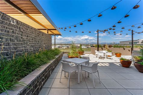 Gallery | Luxury Apartments in Denver CO | Aura Arts District