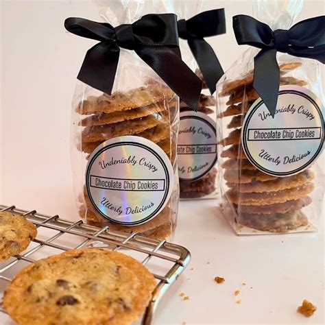 Perfectly Fudgy Hershey Frosting Recipe for Cake & Cookies - Better ...