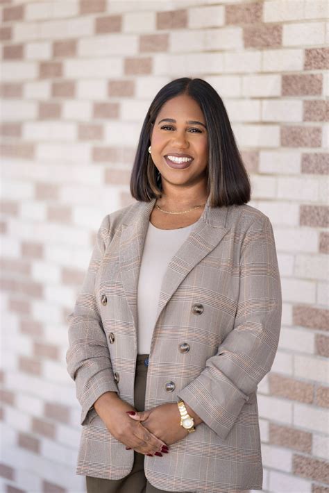 Fall River’s BankFive appoints Carla Rollocks as branch manager - AOL