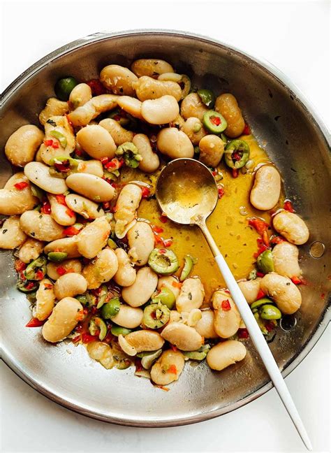 Marinated white beans with toast – Artofit