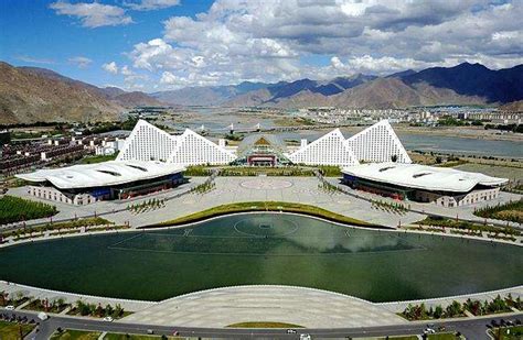 西藏拉萨会展中心 - 厂商案例 - 材料助理