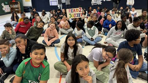 Read 2 Succeed: Smith Farm Elementary School | wfmynews2.com