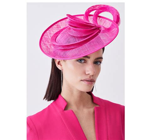 18 Best Kentucky Derby Hats - What to Wear For The Kentucky Derby