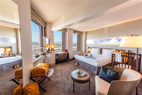 RADISSON BLU HOTEL, LYON - Hotel Reviews, Photos, Rate Comparison ...