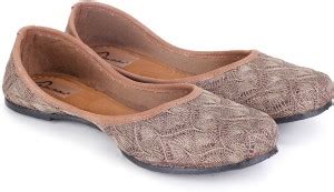 The Desi Dulhan Footwear - Buy The Desi Dulhan Footwear Online at Best ...