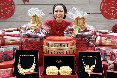 出嫁礼物怎么摆放最新素材