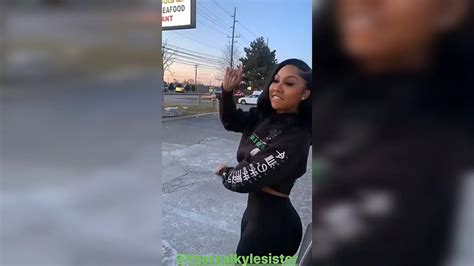 Ari Fletcher twerking to Shake The Room : r/PopSmoke