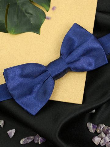Buy Bow Ties for Men Online in India | Peluche.in