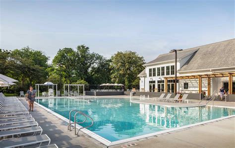 Riverside Aquatic Center and Clubhouse - Legat Architects